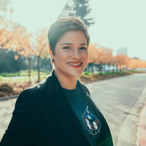 Mónica Feliú-Mójer
